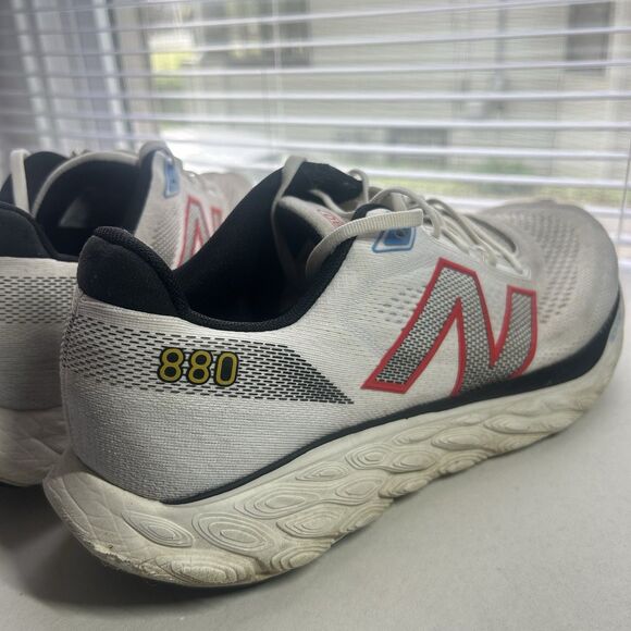 Size 13 WIDE 2E Men\'s New Balance Fresh Foam X 880v14 Sneakers M880C14 White main image 13